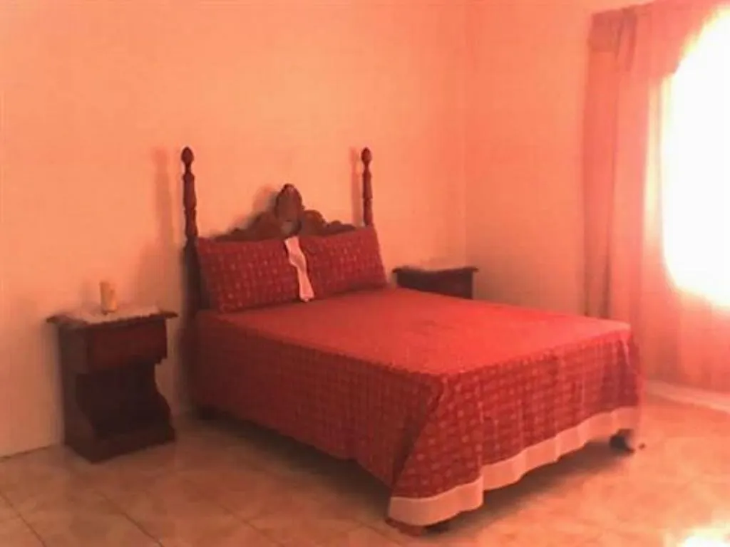 ** Gasthof Treasure Bay Guesthouse Treasure Beach Jamaika